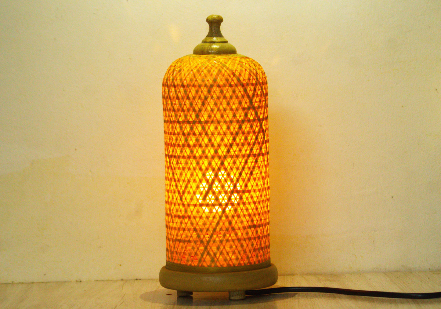 NaturaBeam - Bamboo Table Lamp